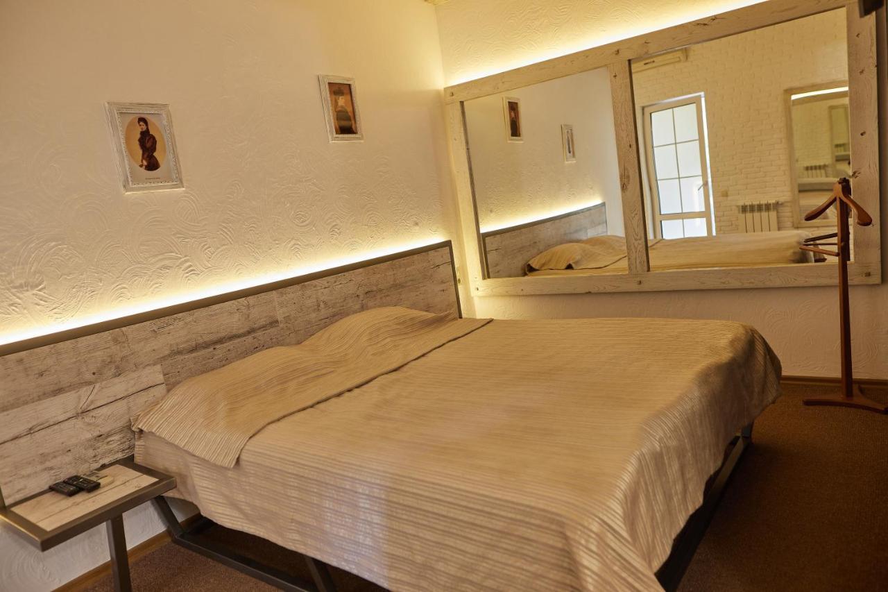 Hotel Zdybanka à Soumy Extérieur photo