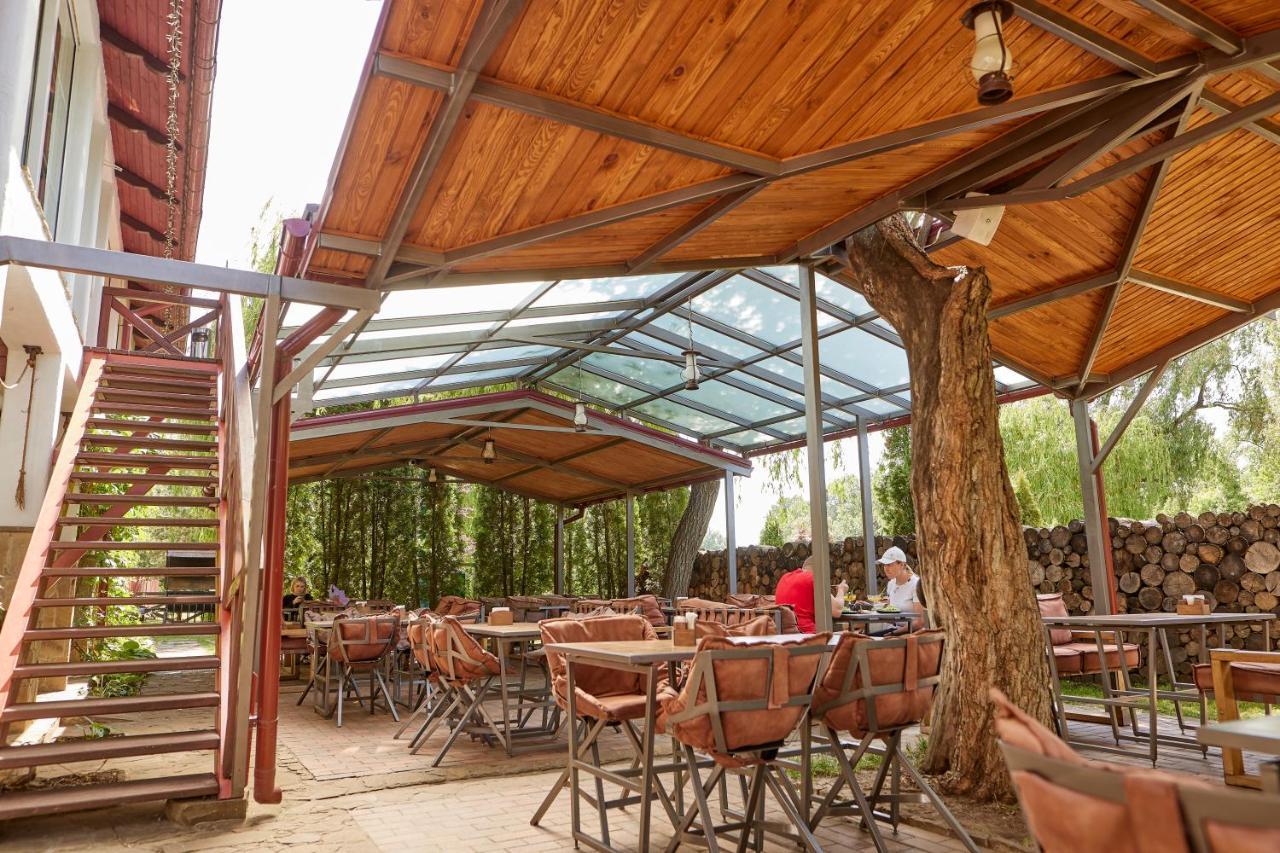 Hotel Zdybanka à Soumy Extérieur photo
